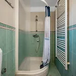 1 Bedroom Cozy In