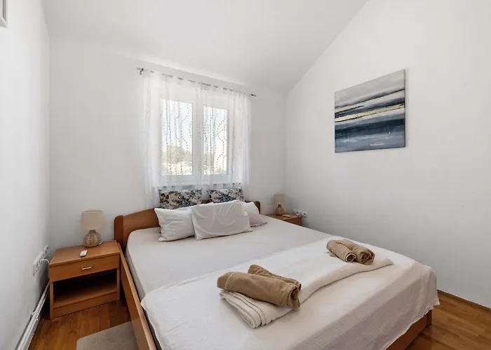 1 Bedroom Cozy In Sibenik Sibenik