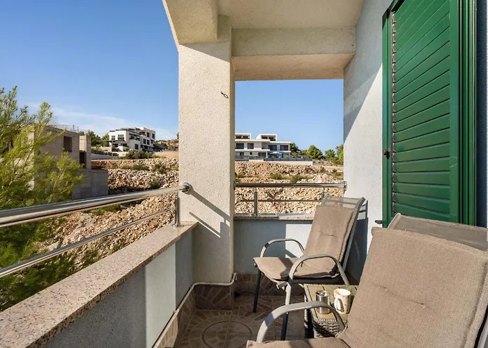 1 Bedroom Cozy In Sibenik Apartman *